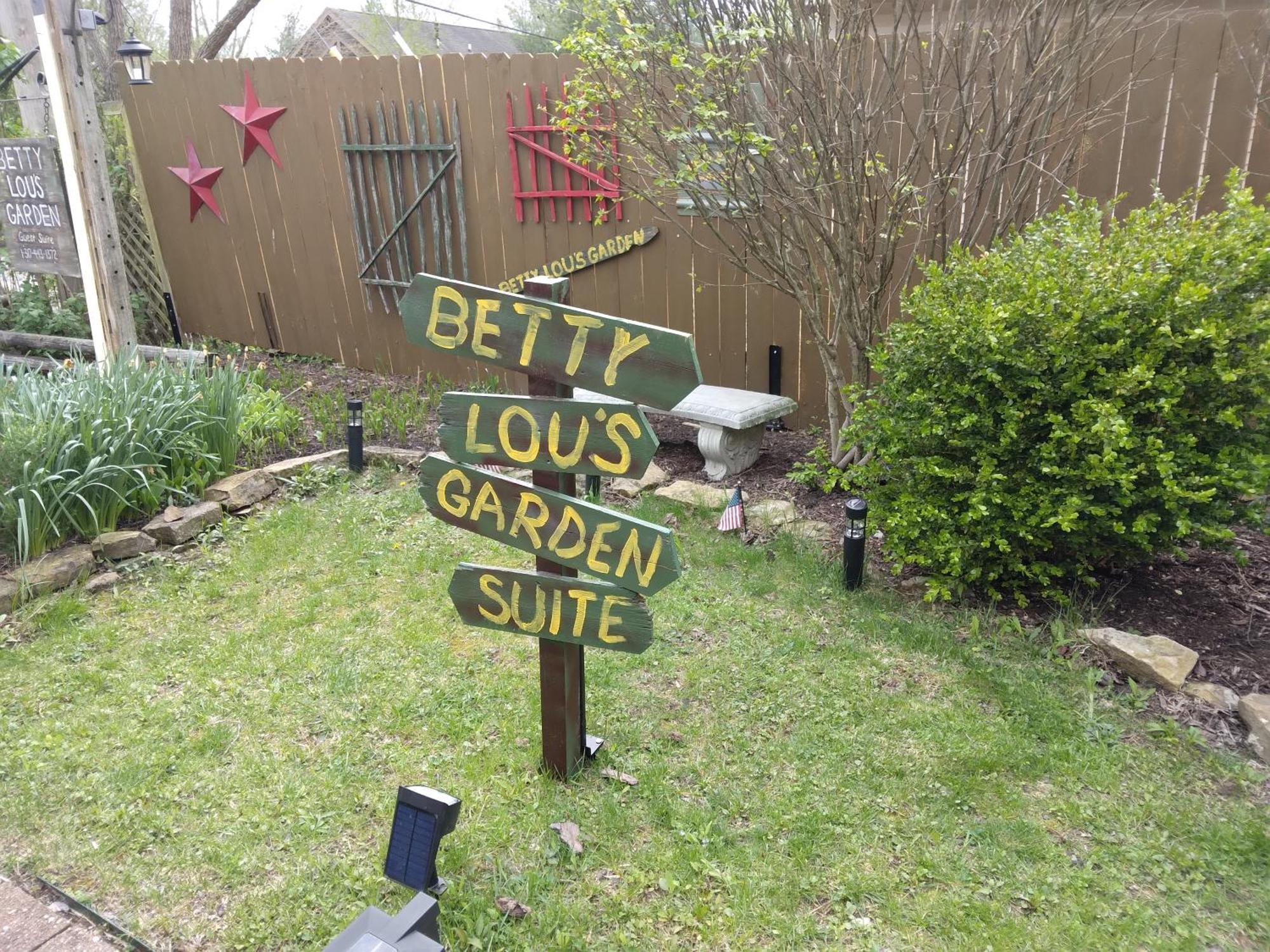 Betty Lous Garden Bed & Breakfast Nashville Exterior photo