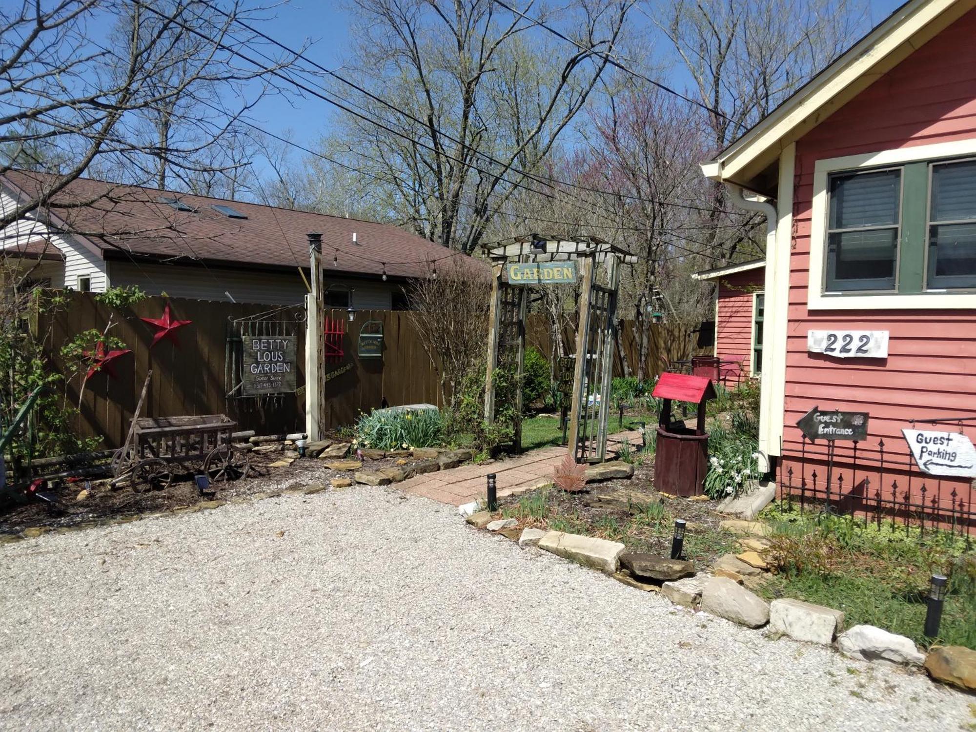 Betty Lous Garden Bed & Breakfast Nashville Exterior photo